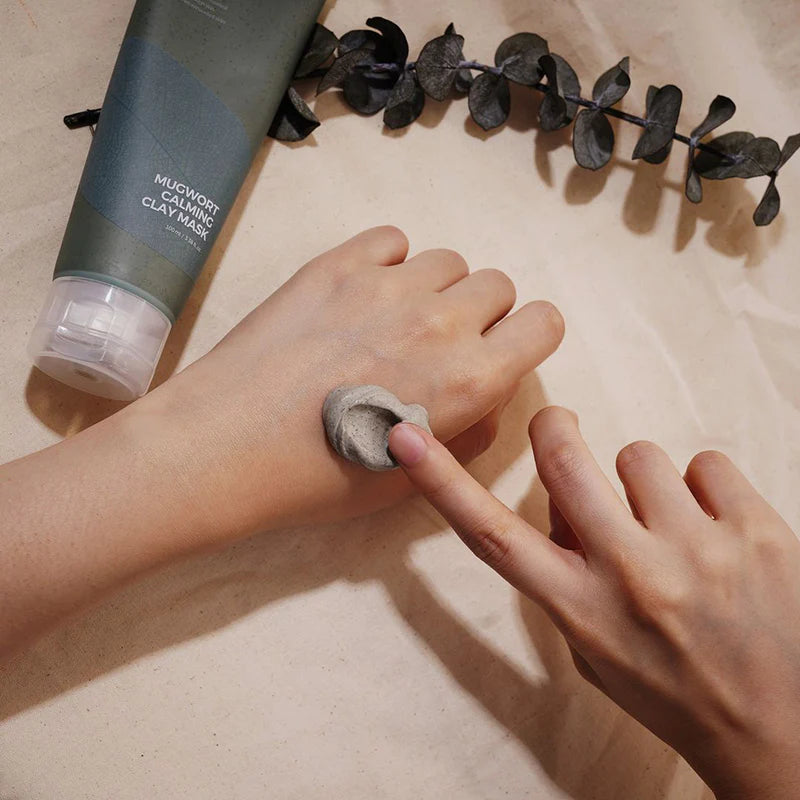 Isntree: Mugwort Calming Clay Mask
