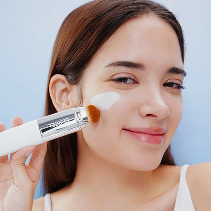 ELROEL: Blanc Cover Cream Stick Foundation