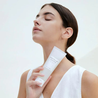 SKIN1004: Madagascar Centella Tone Brightening Cleansing Gel Foam Sumin K Beauty Panama