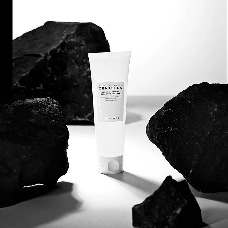 SKIN1004: Madagascar Centella Tone Brightening Cleansing Gel Foam Sumin K Beauty Panama