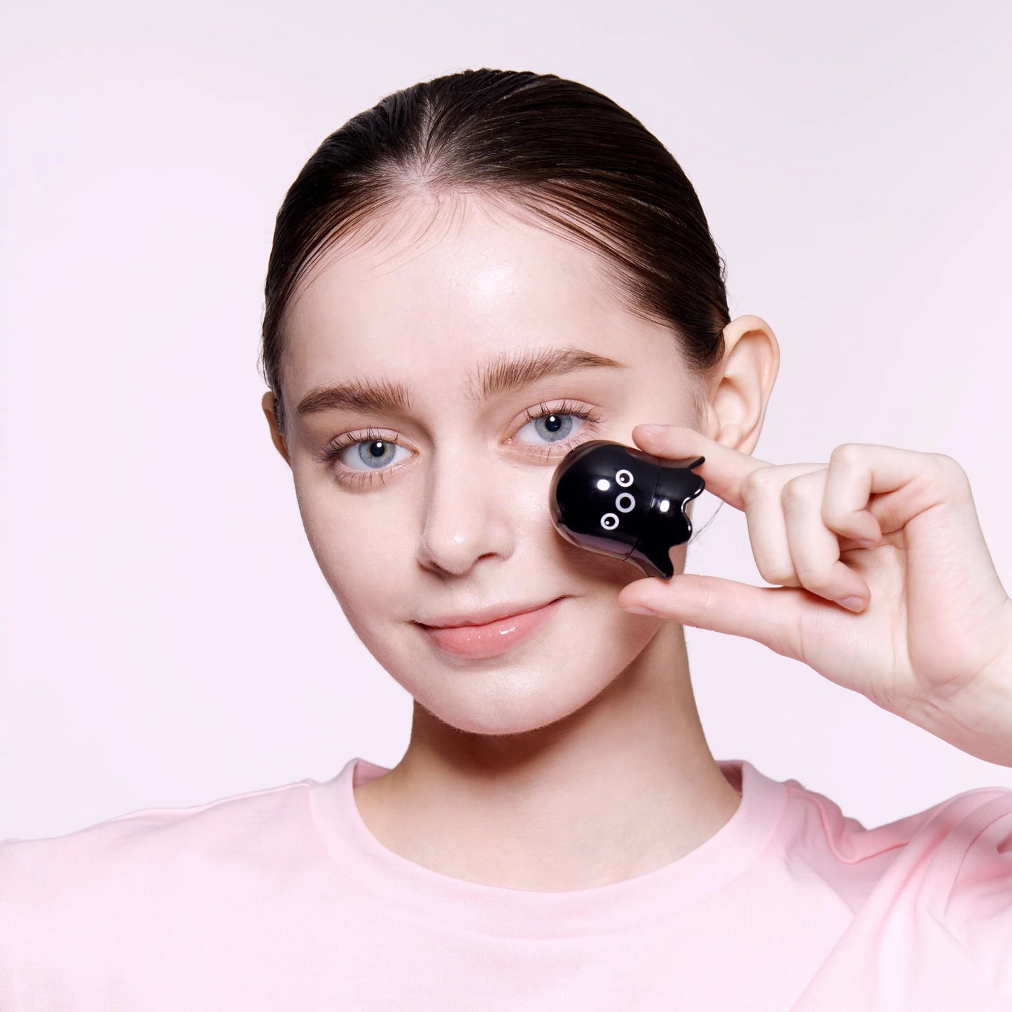 TONYMOLY: Tako Pore Blackhead Scrub Stick